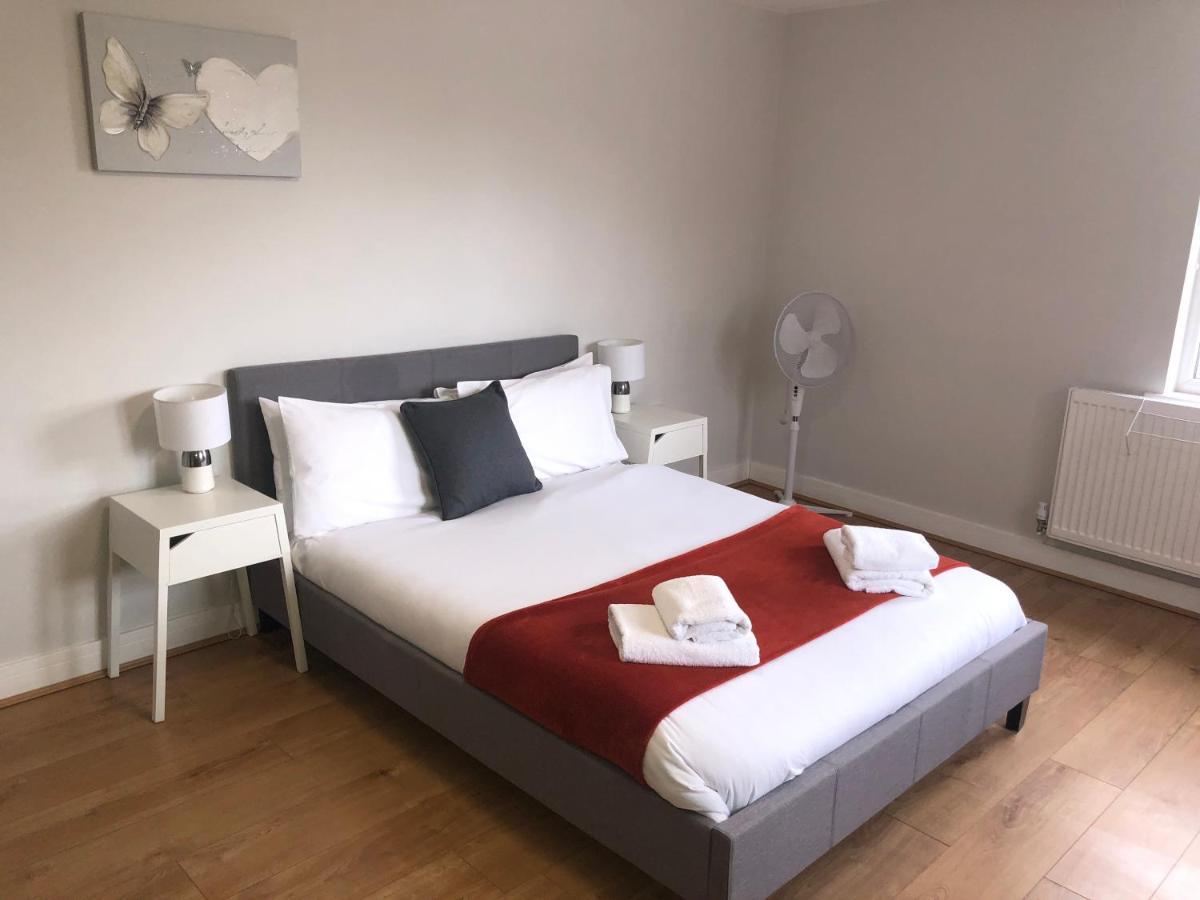 2 Bedroom Large First Floor Apartment With Free Parking Loughborough Exterior photo